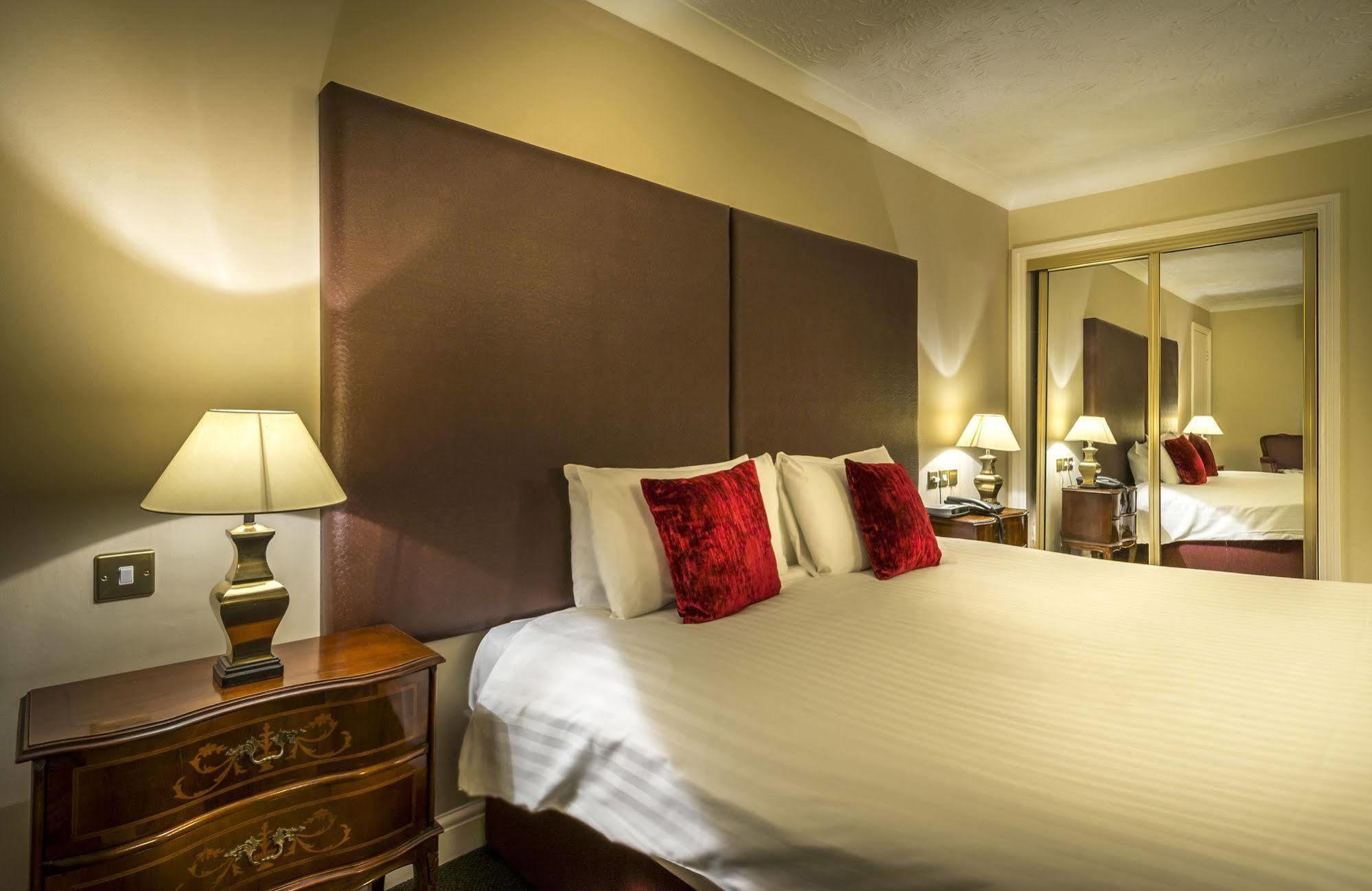 The Admiral Rodney Hotel, Horncastle, Lincolnshire 霍恩卡斯尔 外观 照片